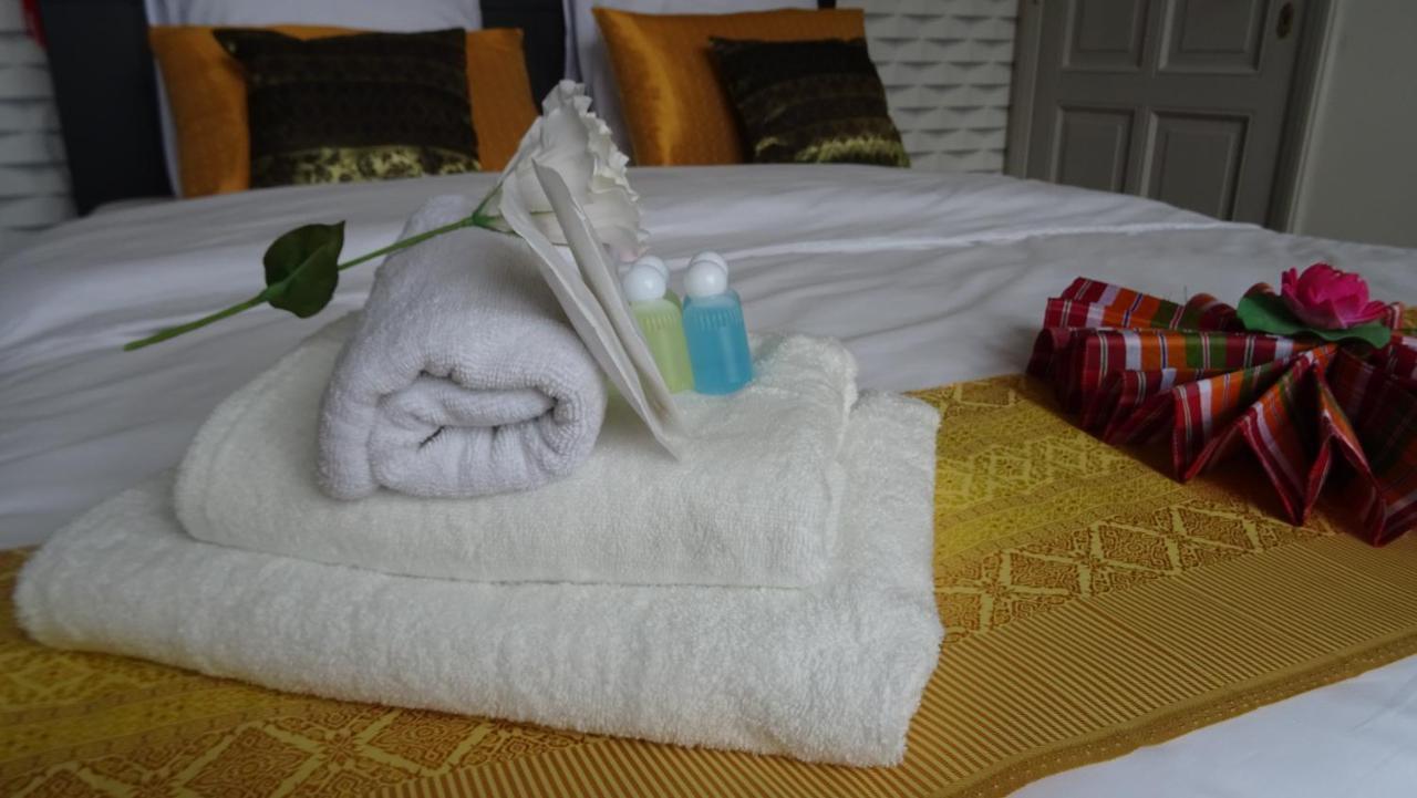 Baan Siam Hotel บรูจส์ ภายนอก รูปภาพ